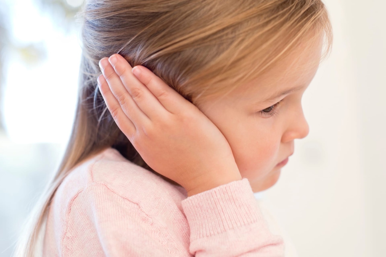У ребенка болит ухо