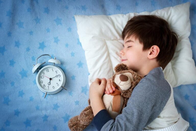 Поддержка здорового сна и режима дня у детей